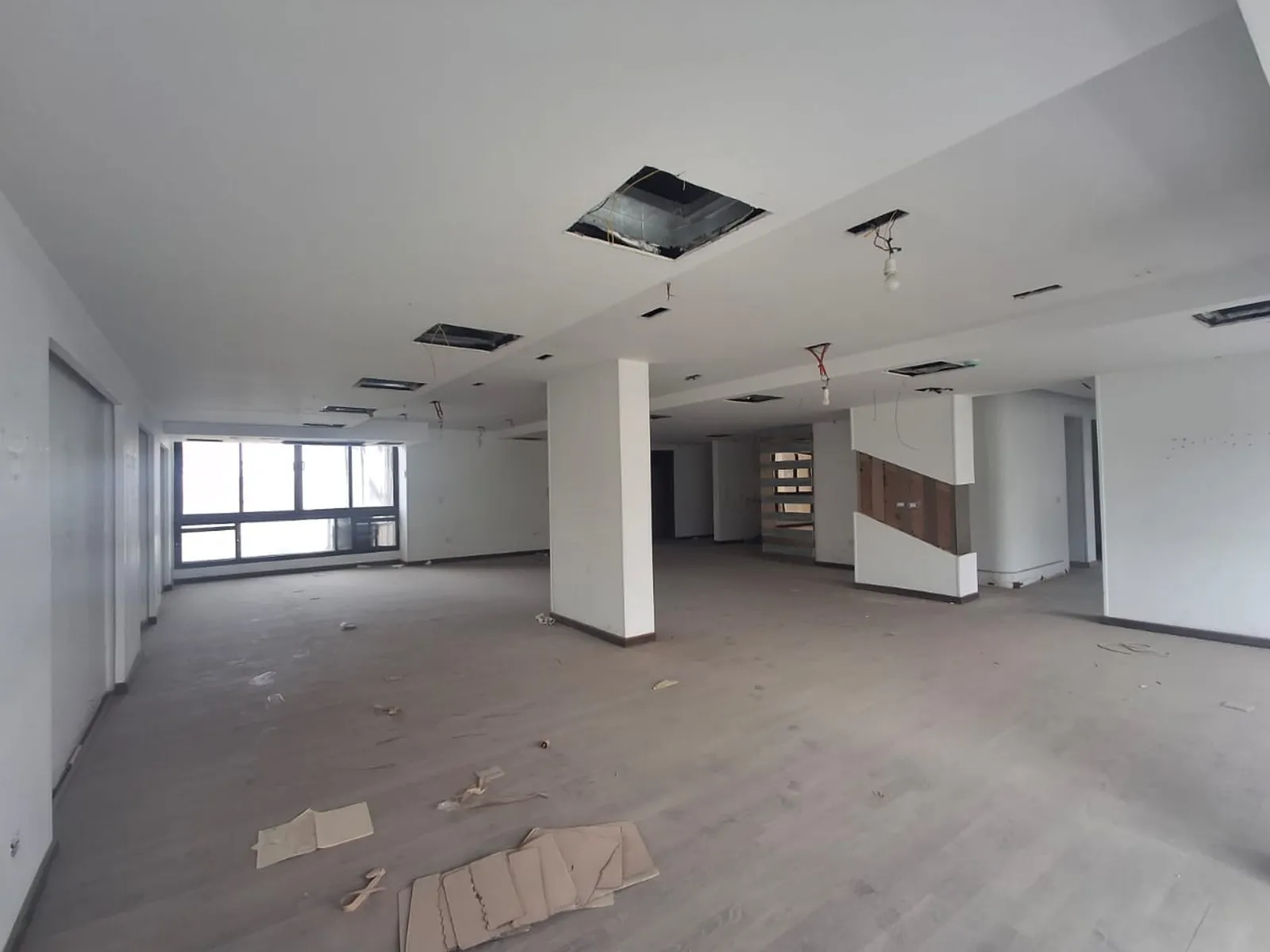 Office spaces For Sale In Maadi Maadi Degla Area: 550 m² consists of 7 Bedrooms 5 Bathrooms Finished 5 stars #6144