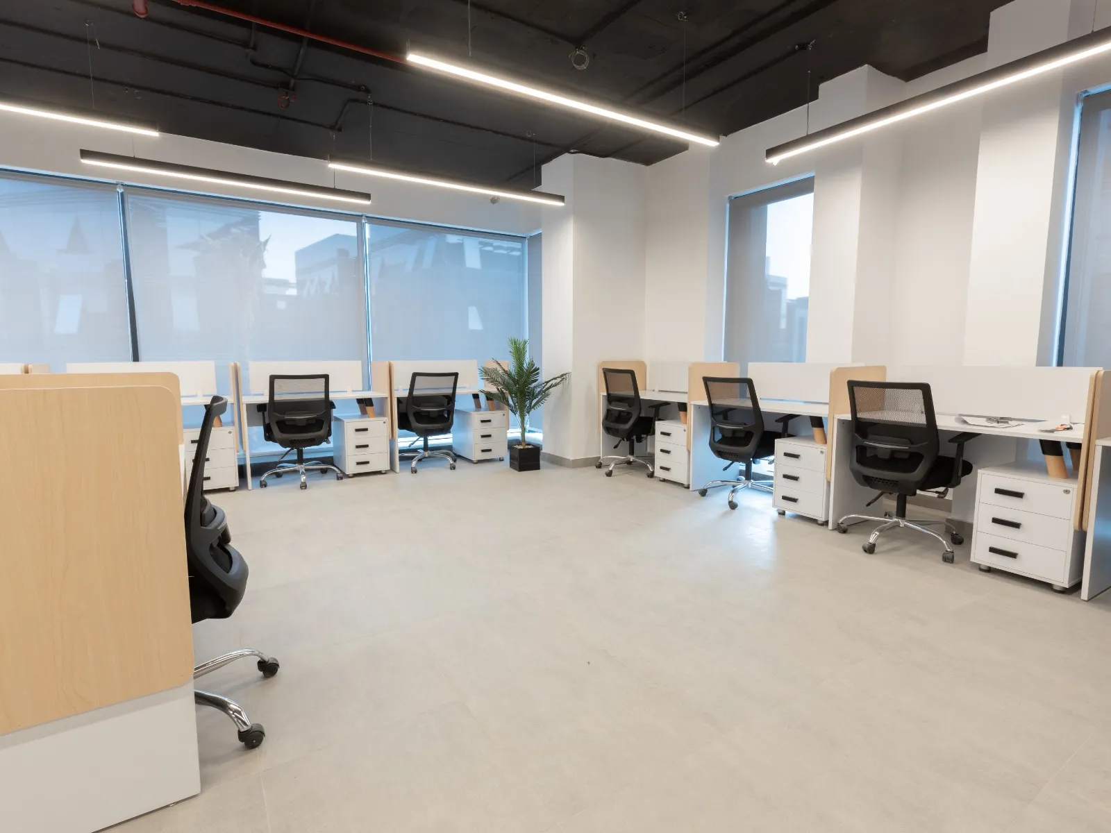 Office spaces For Sale In New Cairo Water Way Area: 120 m² consists of 3 Bedrooms 3 Bathrooms Modern furnished 5 stars #6146