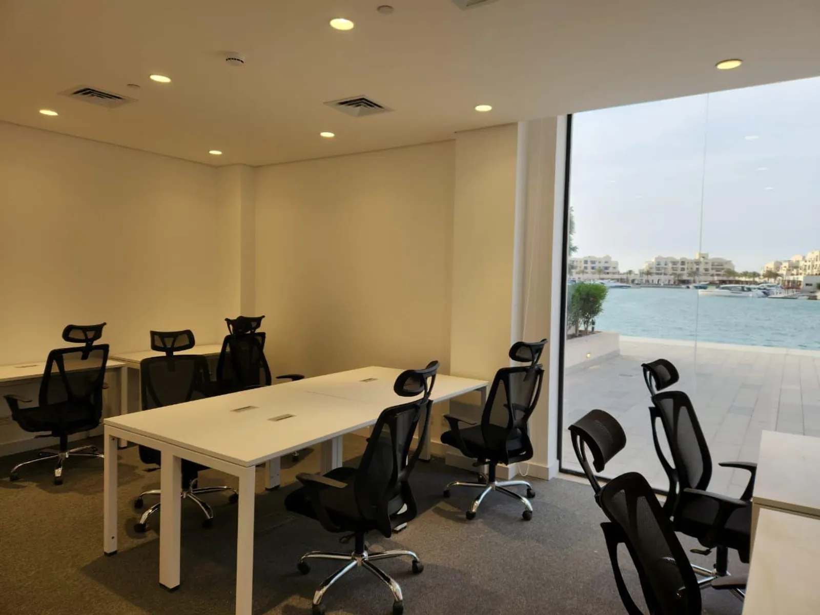 Office spaces For Sale In hurghada El Gouna Area: 200 m² consists of 4 Bedrooms 4 Bathrooms Modern furnished 5 stars #6149