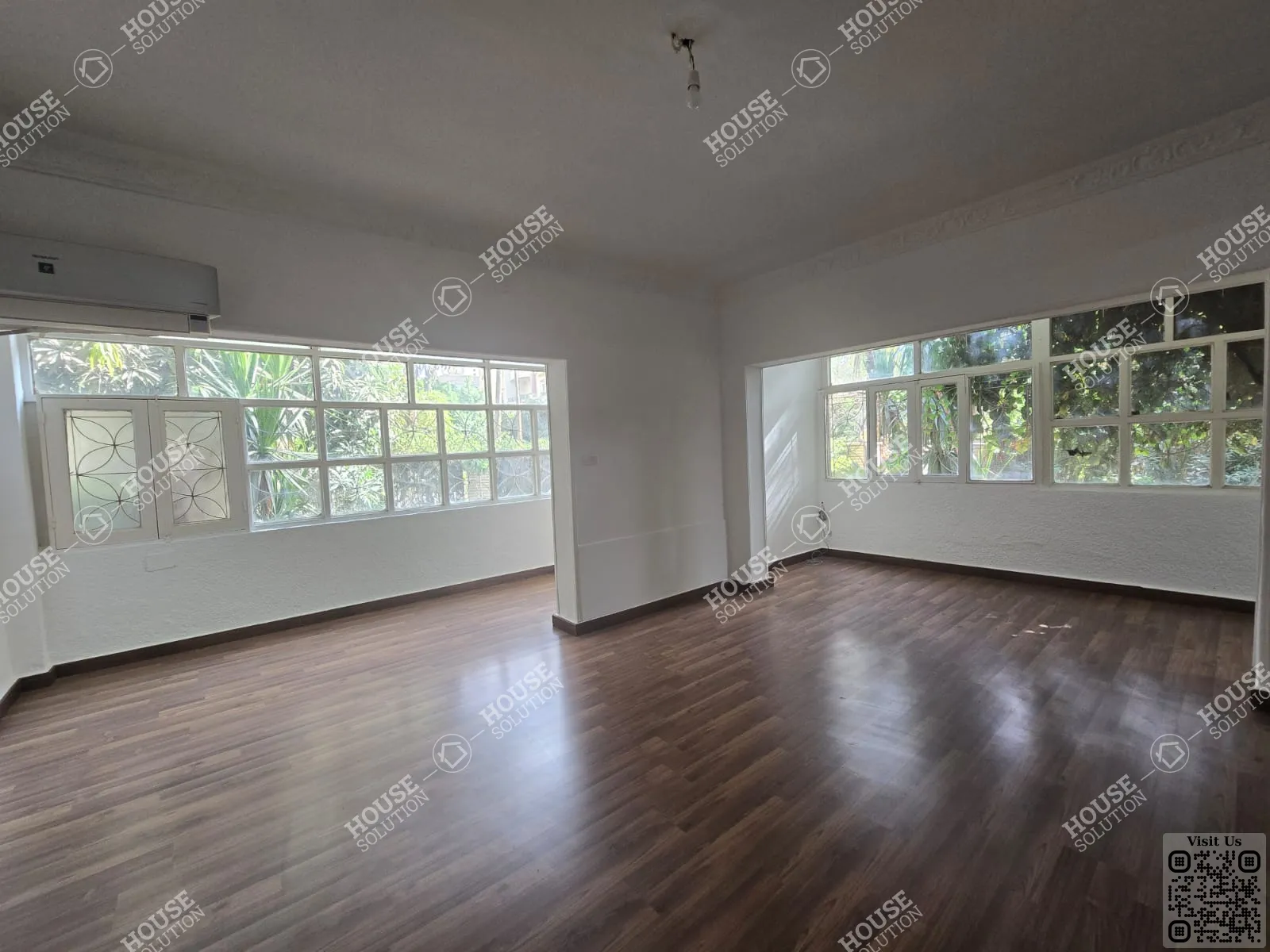 غرفة الاستقبال	 @ دور ارضي للإيجار في المعادي دجله المعادي مساحة: 180 م² تتكون من 3 غرفة 3 حمام مفروش 5 نجوم #6159-0