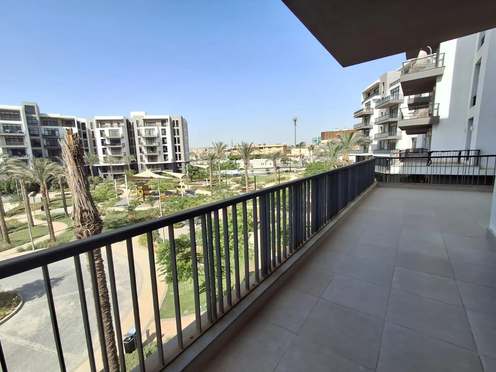 Apartments For Sale In New Cairo Cairo Festival City Al-Futtaim Area: 120 m² consists of 2 Bedrooms 2 Bathrooms Modern furnished 5 stars #6161