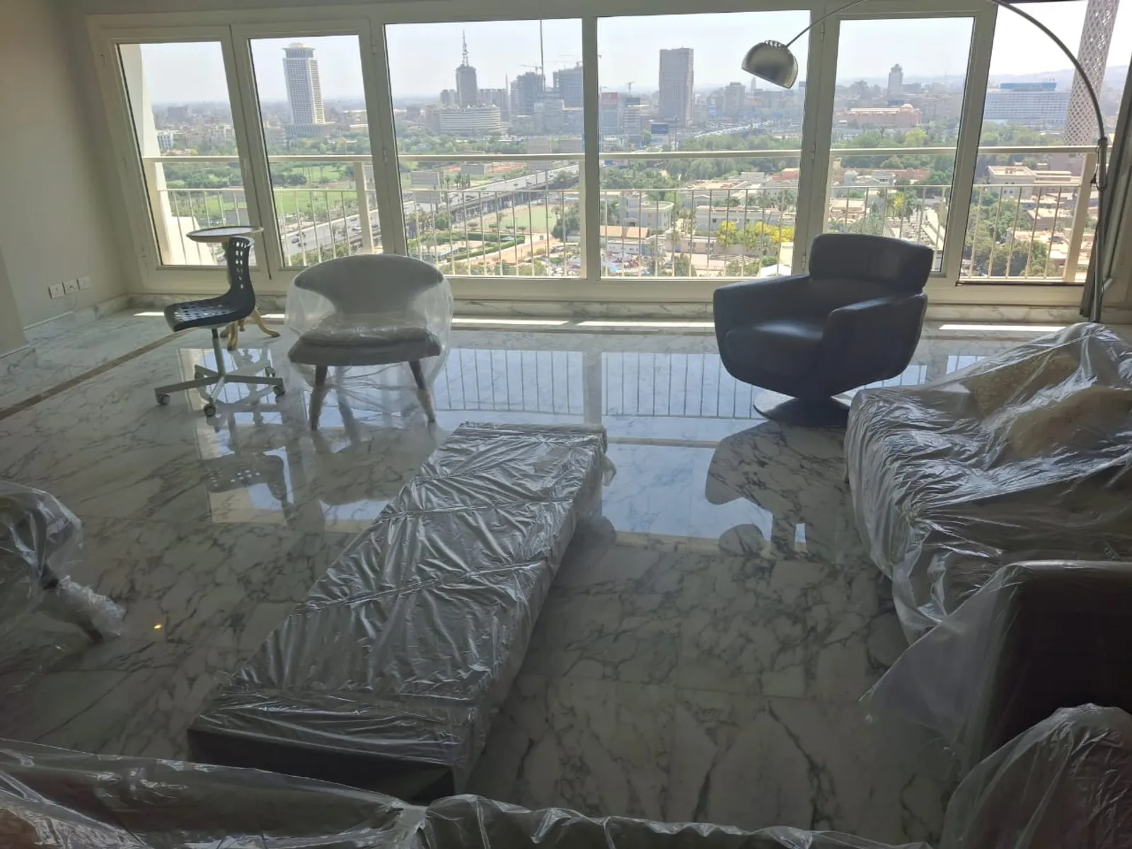 Apartments For Sale In Agouza Agouza Cornishe Area: 300 m² consists of 3 Bedrooms 3 Bathrooms Modern furnished 5 stars #6181