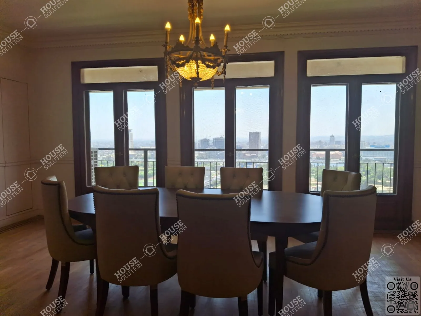 غرفة العشاء @ شقق للإيجار في العجوزه كورنيش العجوزه مساحة: 300 م² تتكون من 3 غرفة 3 حمام مفروش 5 نجوم #6185-1