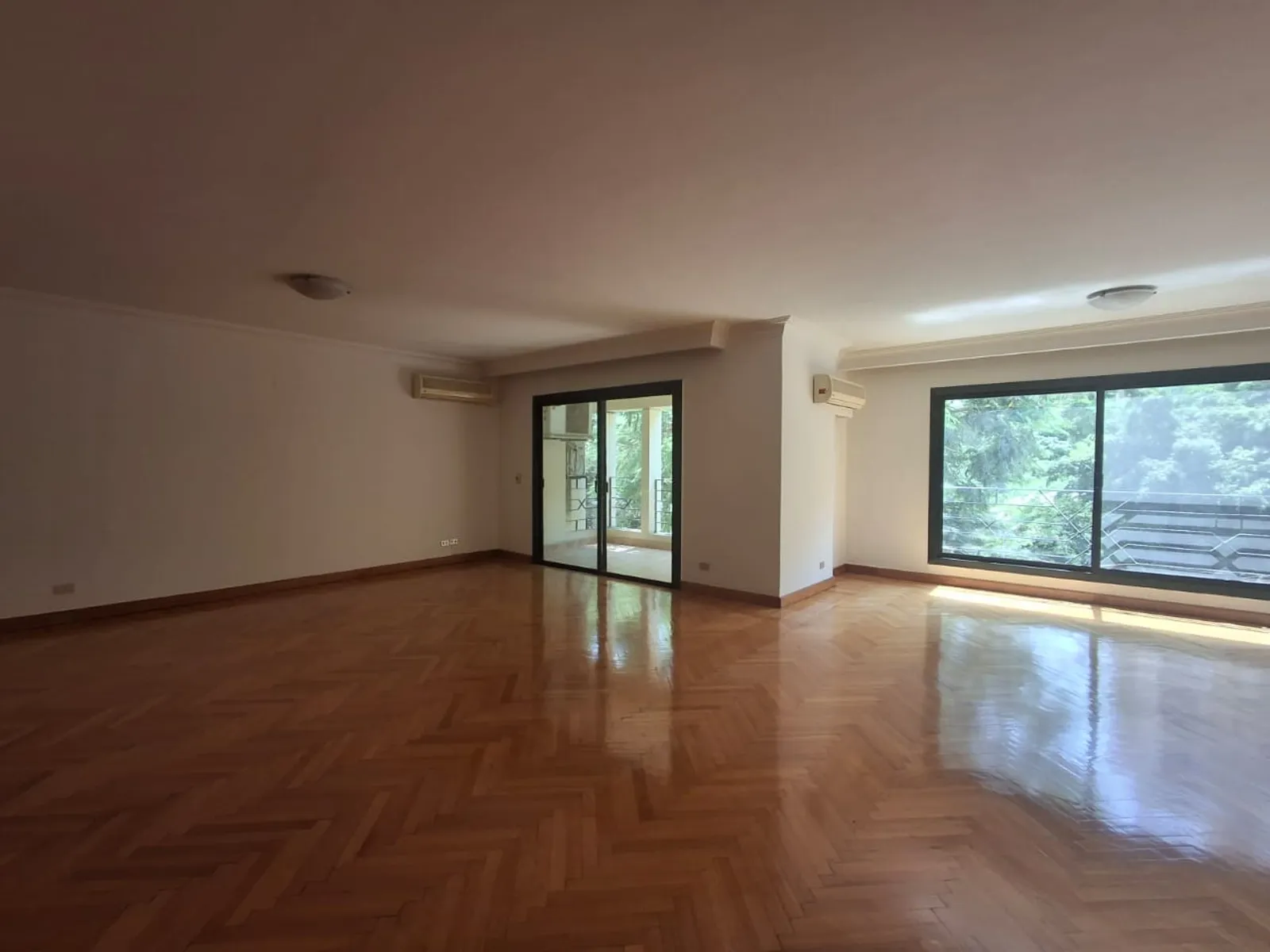 Apartments For Sale In Maadi Maadi Sarayat Area: 240 m² consists of 3 Bedrooms 3 Bathrooms Semi furnished 5 stars #6205