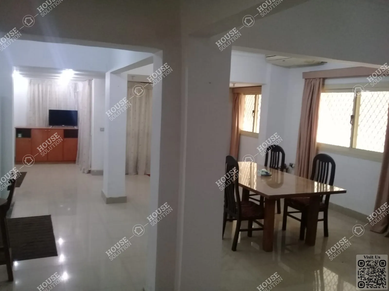 غرفة الاستقبال	 @ دور ارضي للإيجار في المعادي سرايات المعادي مساحة: 200 م² تتكون من 4 غرفة 4 حمام مفروش 5 نجوم #6305-1