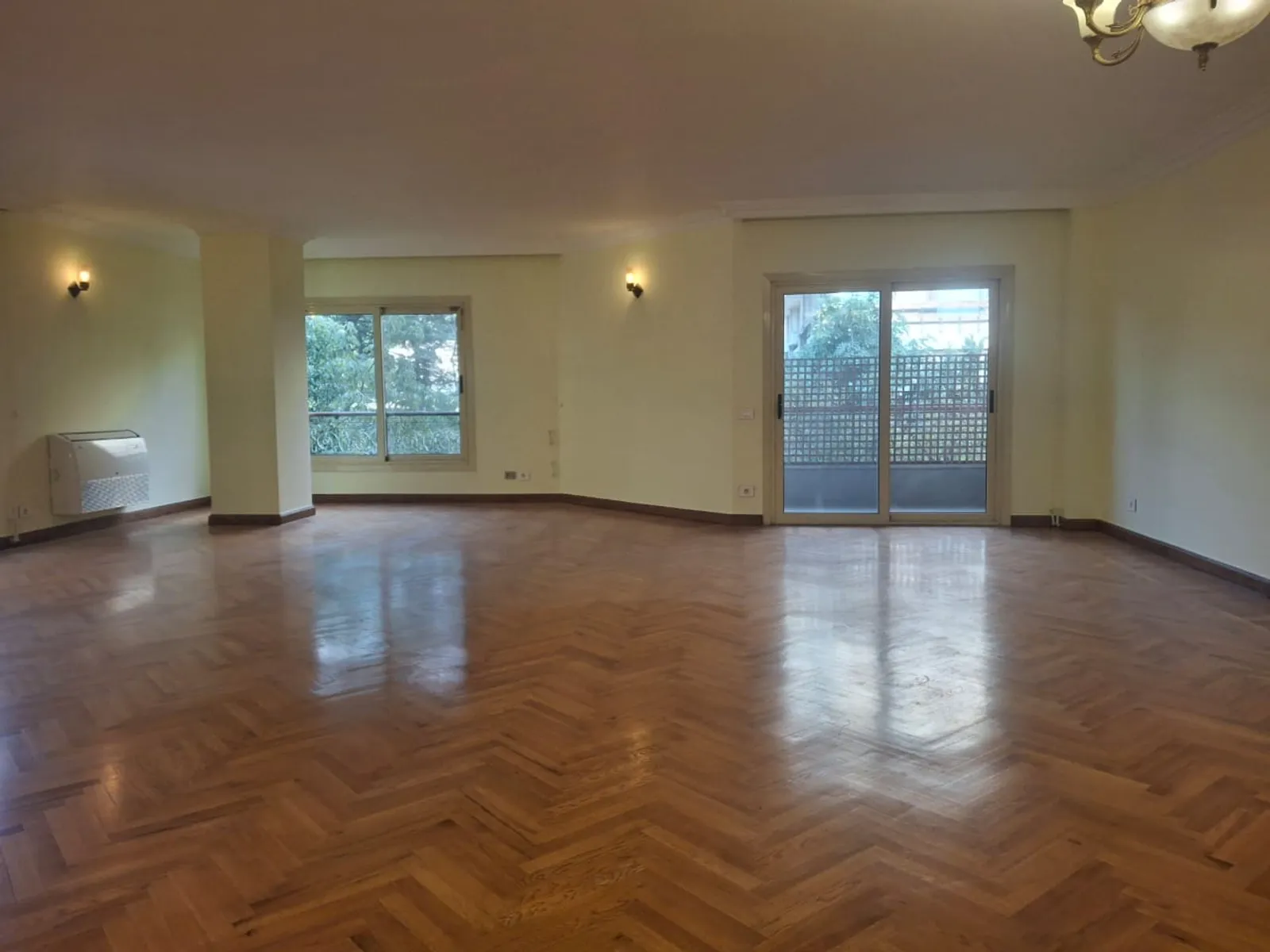 Apartments For Sale In Maadi Maadi Sarayat Area: 220 m² consists of 3 Bedrooms 3 Bathrooms Semi furnished 5 stars #6307