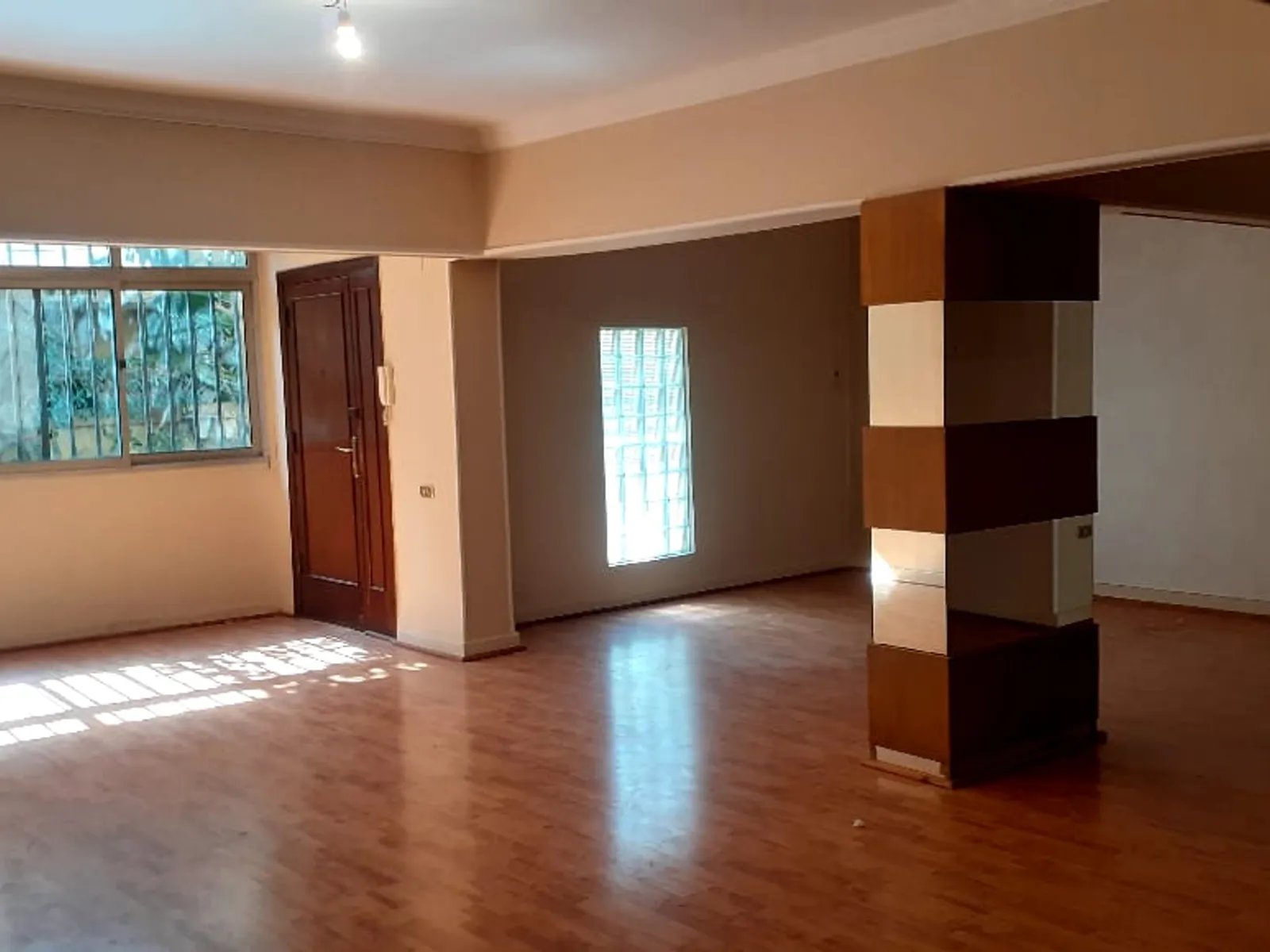 Ground Floors For Sale In Maadi Maadi Degla Area: 300 m² consists of 4 Bedrooms 3 Bathrooms Semi furnished 5 stars #6338