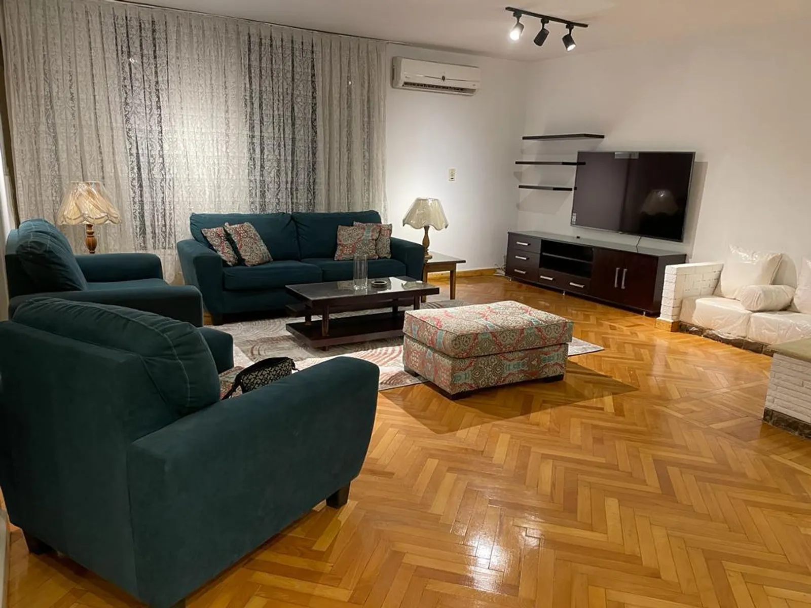 شقق للبيع في المعادي سرايات المعادي مساحة: 160 م² تتكون من 3 غرفة 2 حمام مفروش 5 نجوم #6404