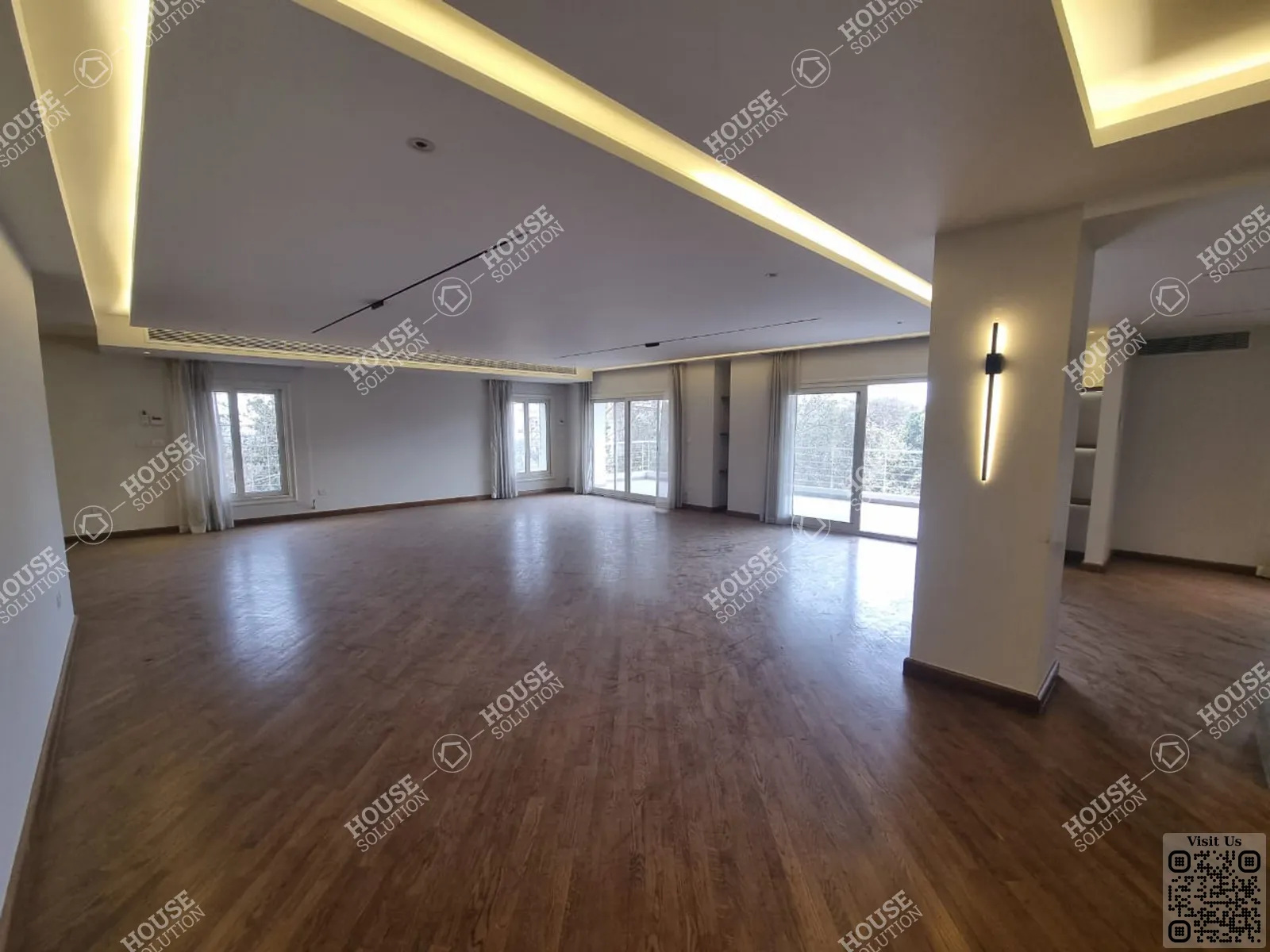 غرفة الاستقبال	 @ شقق للإيجار في المعادي سرايات المعادي مساحة: 320 م² تتكون من 4 غرفة 4 حمام نصف مفروش 5 نجوم #6466-0