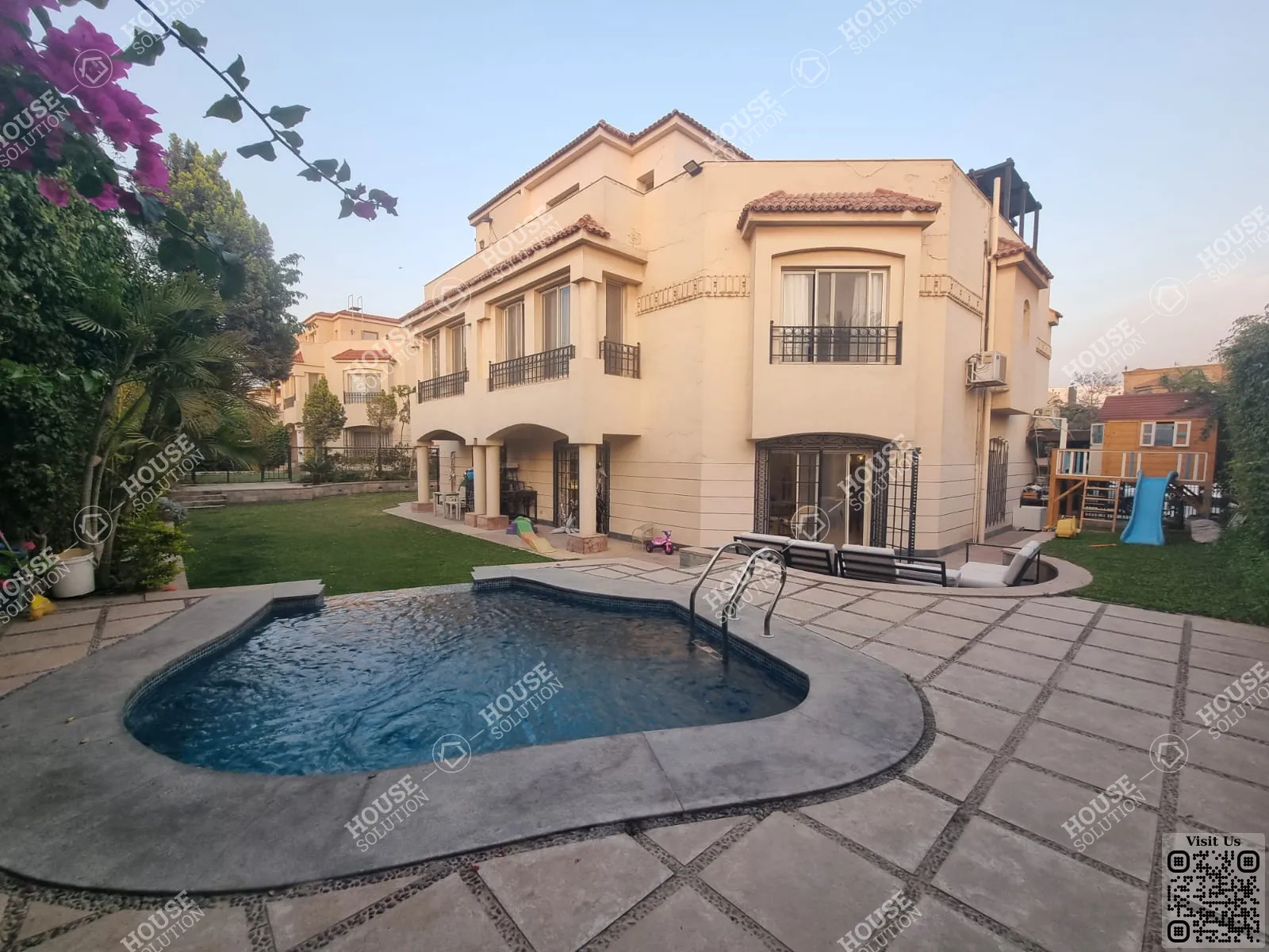 حوض سباحة خاص @ توين هاوس للإيجار في القاهرة الجديدة قطاميه ريزيدنس مساحة: 450 م² تتكون من 5 غرفة 4 حمام مفروش مودرن 5 نجوم #6469-0