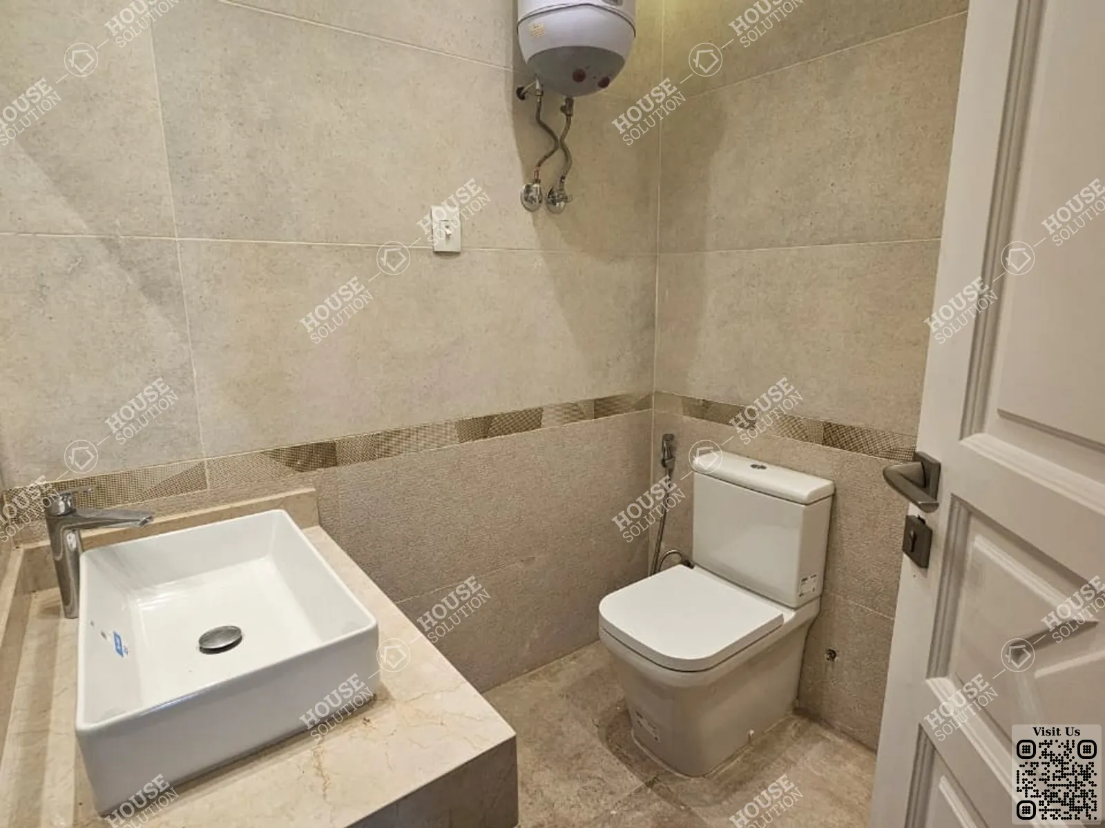 حمام للضيوف @ شقق للإيجار في المعادي سرايات المعادي مساحة: 245 م² تتكون من 4 غرفة 3 حمام نصف مفروش 5 نجوم #6487-2