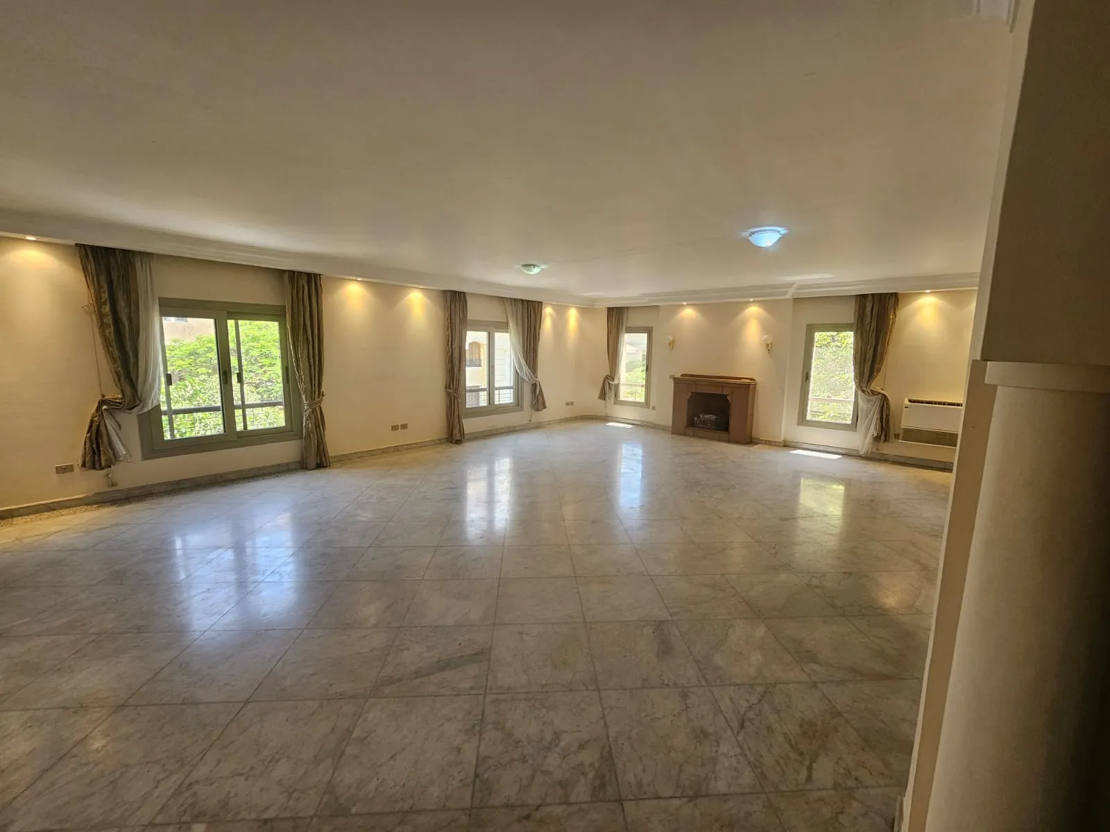 Apartments For Sale In Maadi Maadi Sarayat Area: 250 m² consists of 4 Bedrooms 5 Bathrooms Semi furnished 5 stars #6488