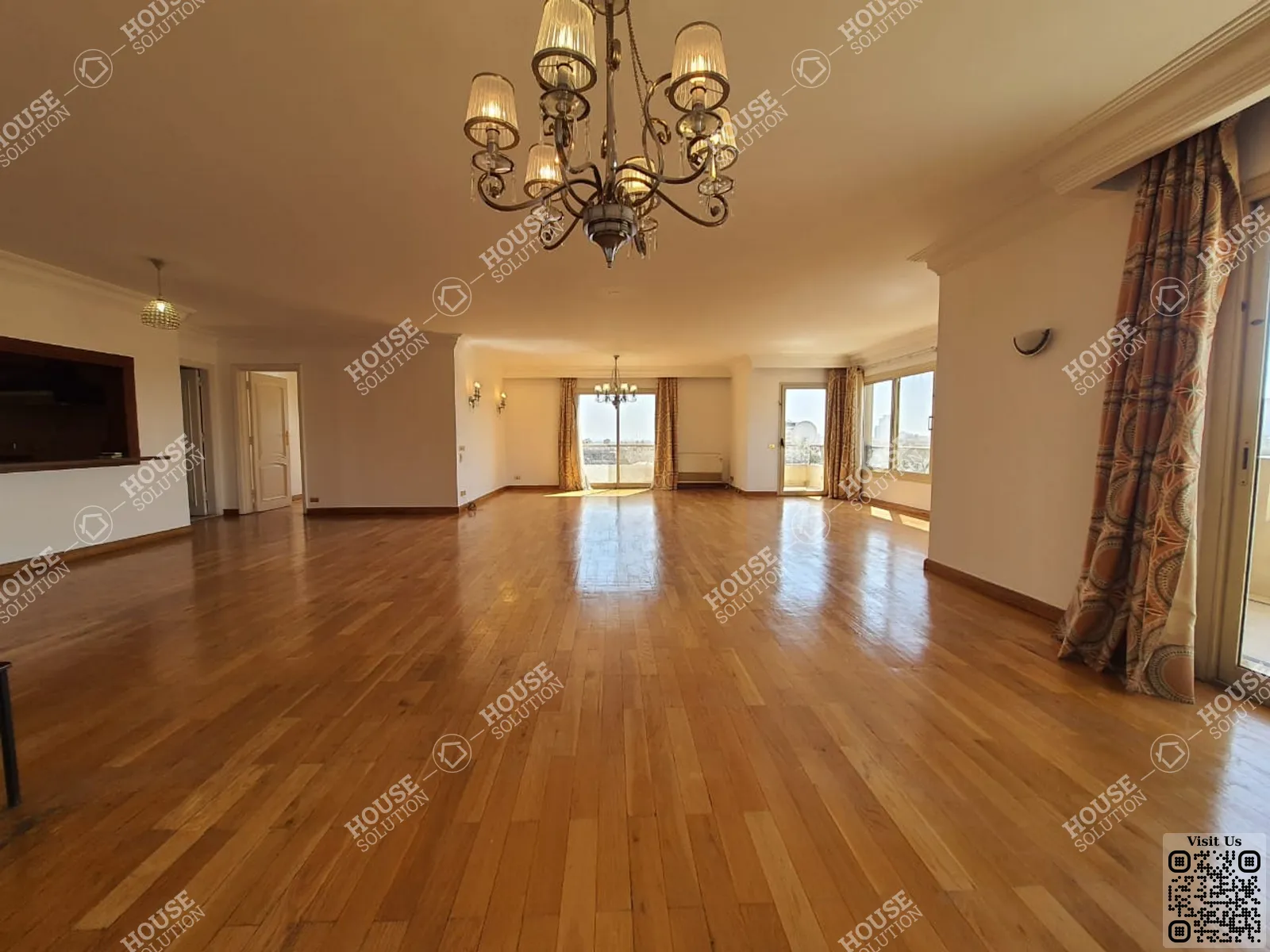 غرفة الاستقبال @ شقق للإيجار في المعادي سرايات المعادي مساحة: 225 م² تتكون من 4 غرفة 3 حمام نصف مفروش 5 نجوم #6511-0