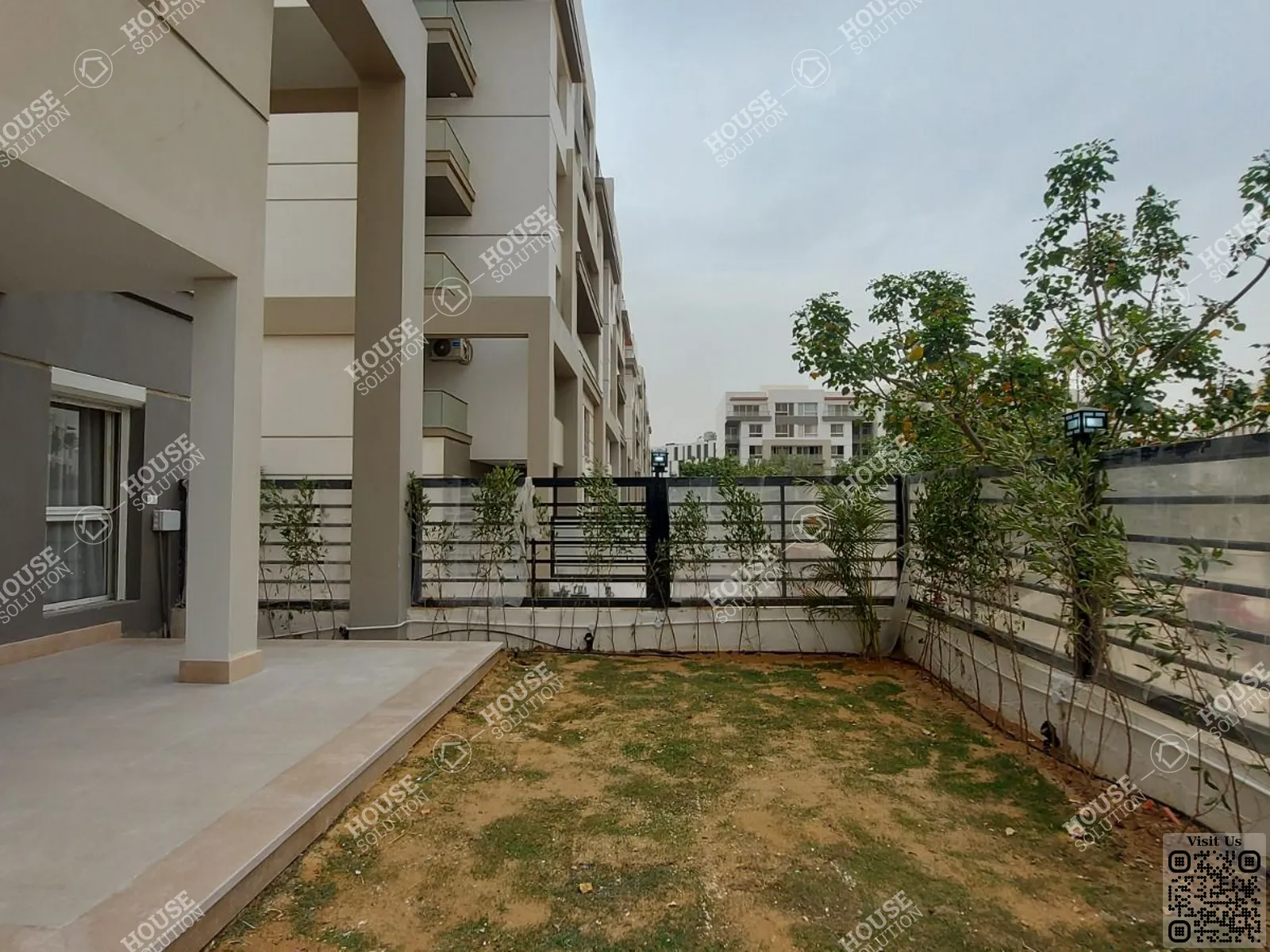 حديقة خاصة	 @ دور ارضي للإيجار في القاهرة الجديدة هايد بارك مساحة: 211 م² تتكون من 3 غرفة 3 حمام مفروش مودرن 5 نجوم #6527-1