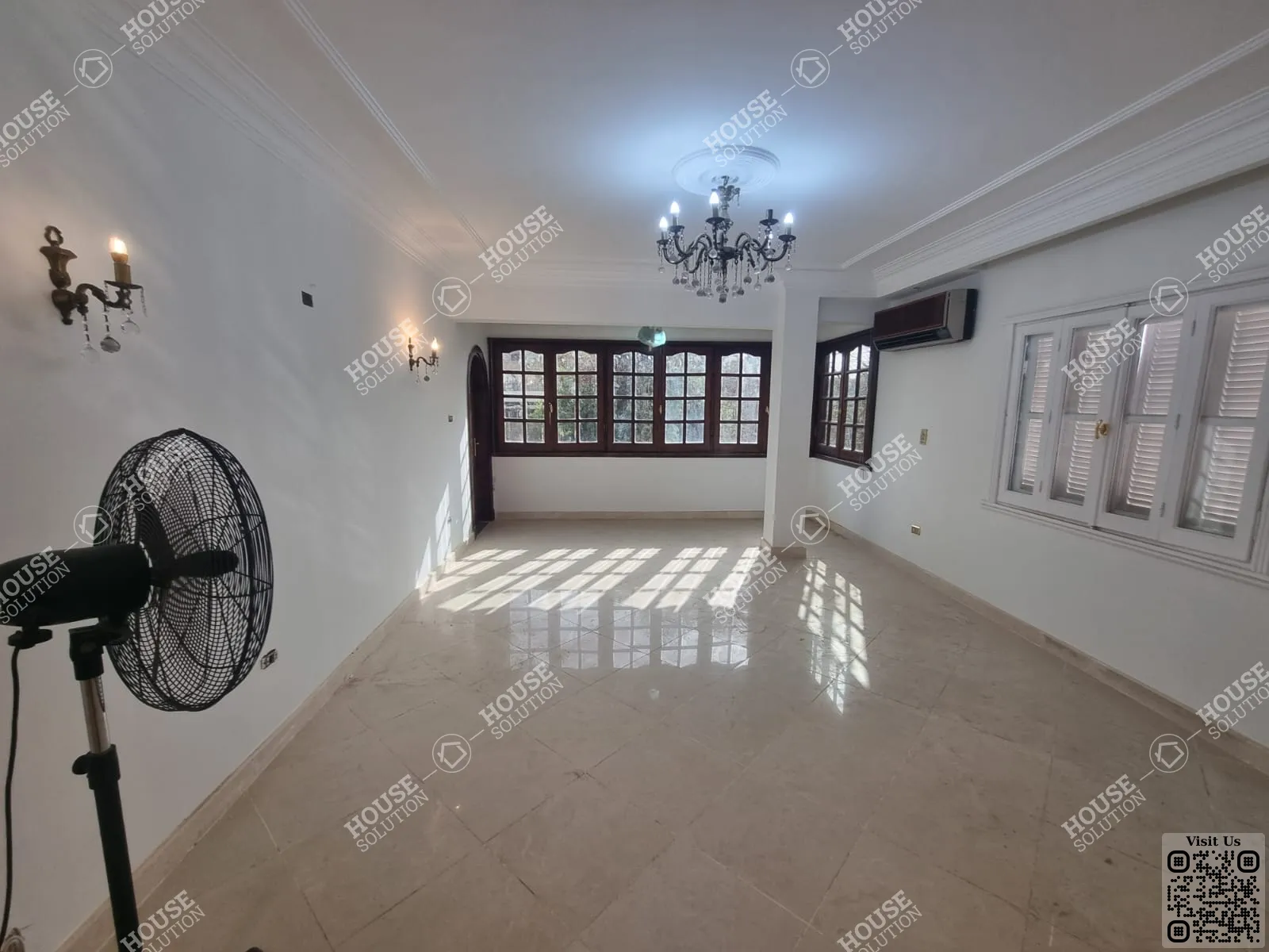 غرفة الاستقبال	 @ شقق للإيجار في المعادي سرايات المعادي مساحة: 120 م² تتكون من 2 غرفة 1 حمام نصف مفروش 5 نجوم #6532-1