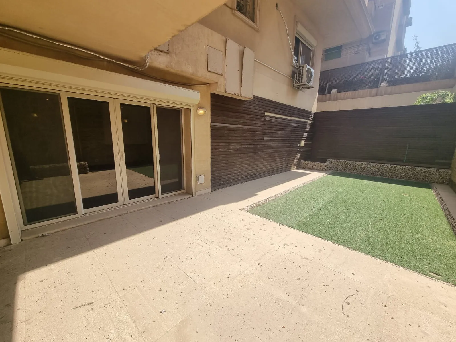 دور ارضي للبيع في المعادي سرايات المعادي مساحة: 450 م² تتكون من 6 غرفة 5 حمام نصف مفروش 5 نجوم #6550