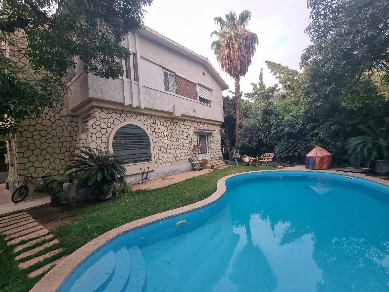 Villas For Sale In Maadi Maadi Degla Area: 500 m² consists of 4 Bedrooms 5 Bathrooms Semi furnished 5 stars #6554