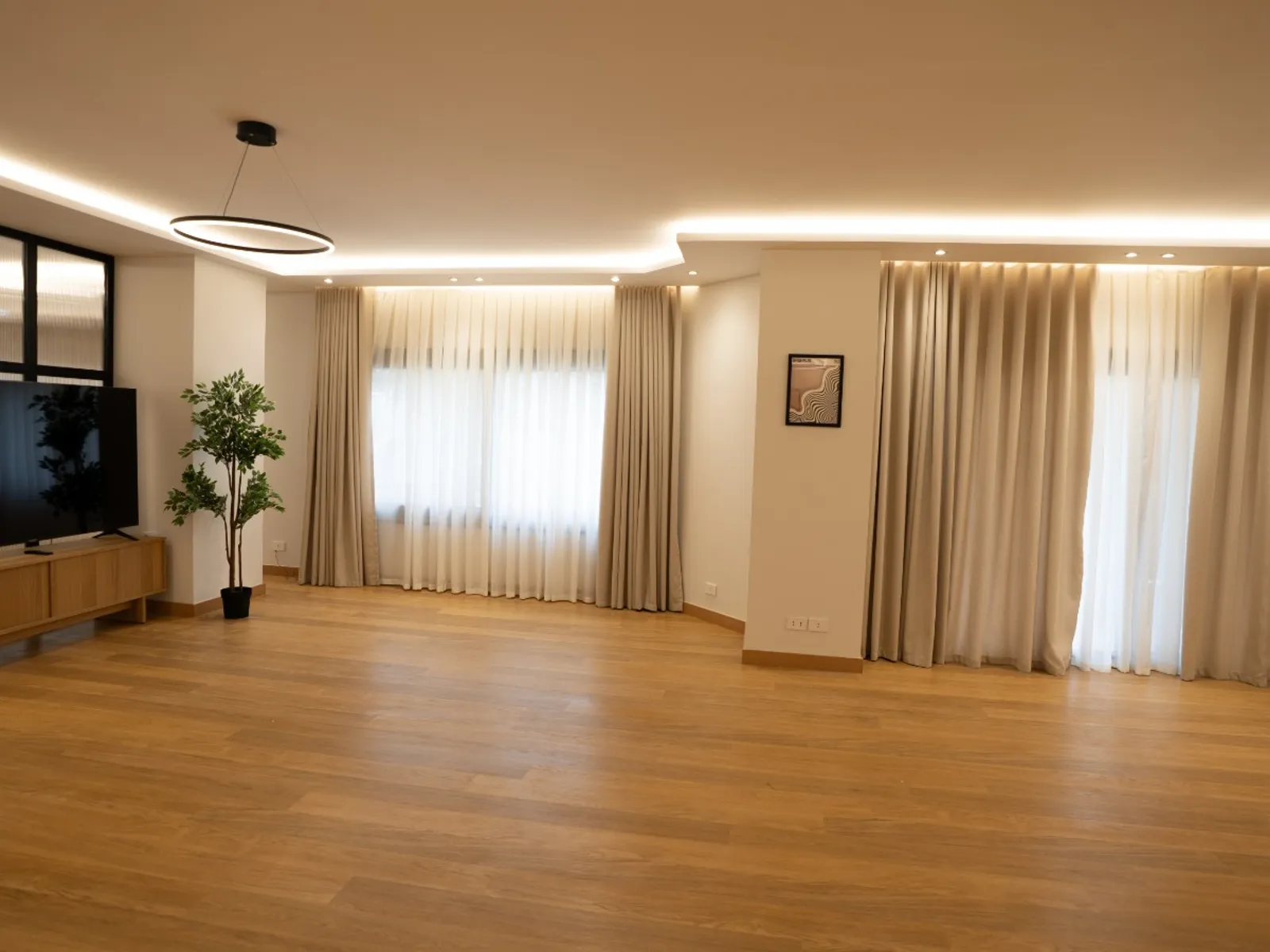 Apartments For Sale In Maadi Maadi Sarayat Area: 245 m² consists of 3 Bedrooms 3 Bathrooms Modern furnished 5 stars #6657
